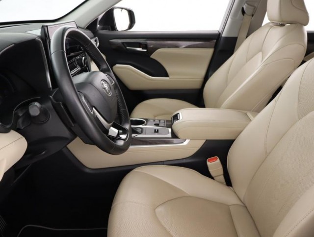 Toyota Highlander  2.5 Hybrid 