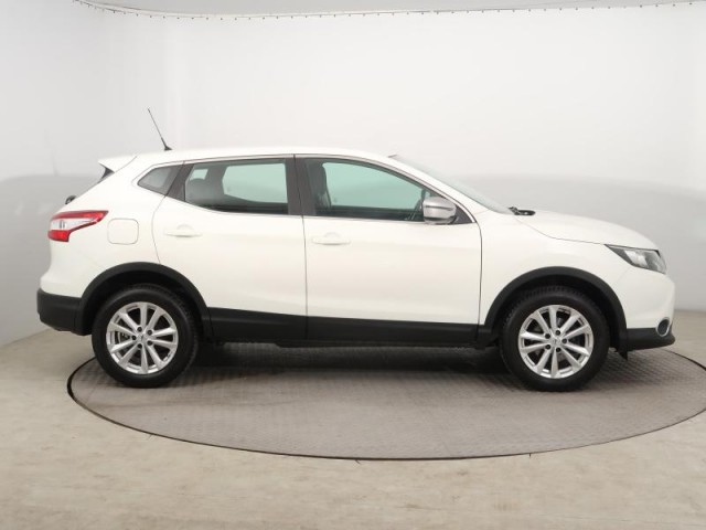 Nissan Qashqai  1.2 DIG-T 