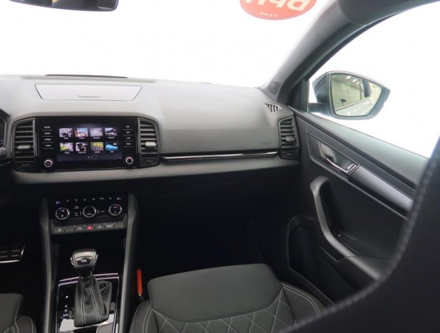 Škoda Karoq  1.5 TSI Sportline