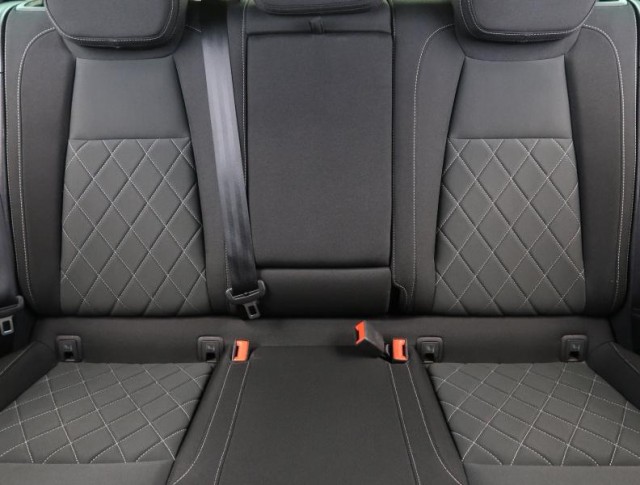 Škoda Karoq  1.5 TSI Sportline