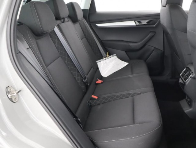 Škoda Karoq  1.0 TSI Ambition Plus