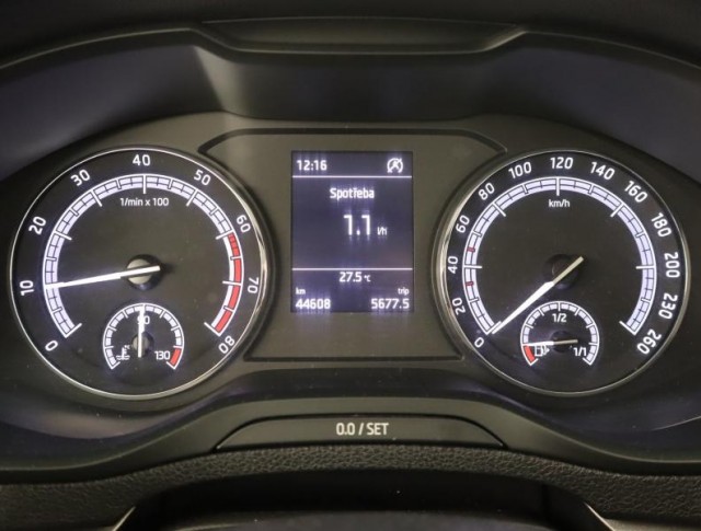 Škoda Karoq  1.0 TSI Ambition Plus
