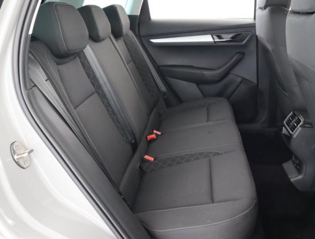 Škoda Karoq  1.0 TSI Style