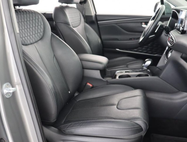Hyundai Santa Fe  2.2 CRDi 