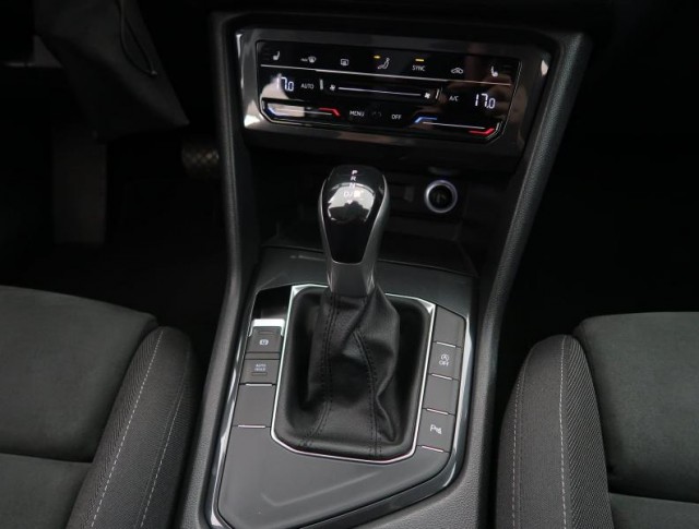 Volkswagen Tiguan  1.5 TSI Life