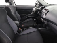 Mitsubishi Outlander  2.4 MIVEC 