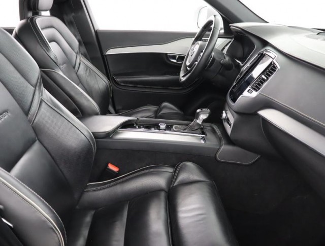 Volvo XC90  D5 AWD R-Design