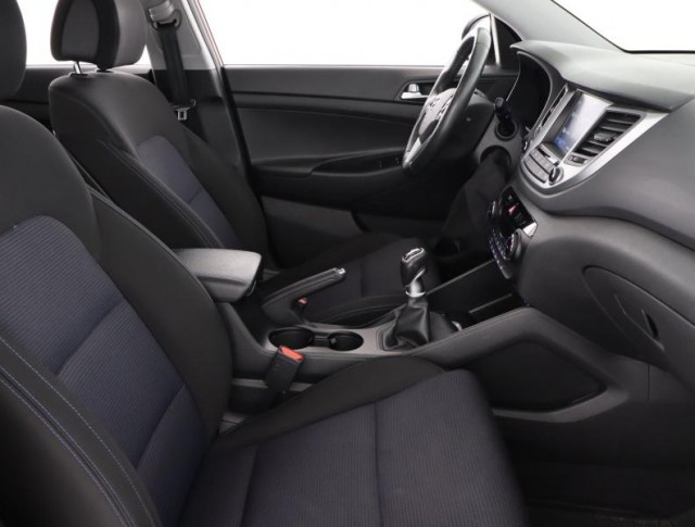 Hyundai Tucson  1.7 CRDi 