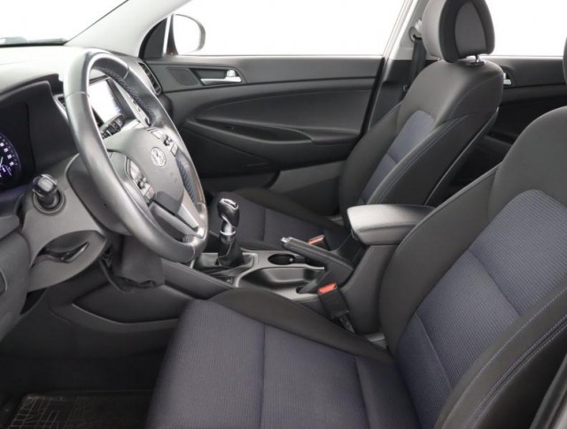 Hyundai Tucson  1.7 CRDi 