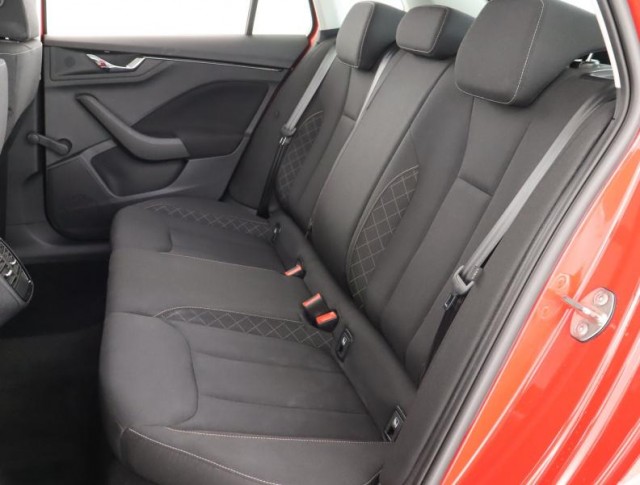 Škoda Kamiq  1.0 TSI Ambition