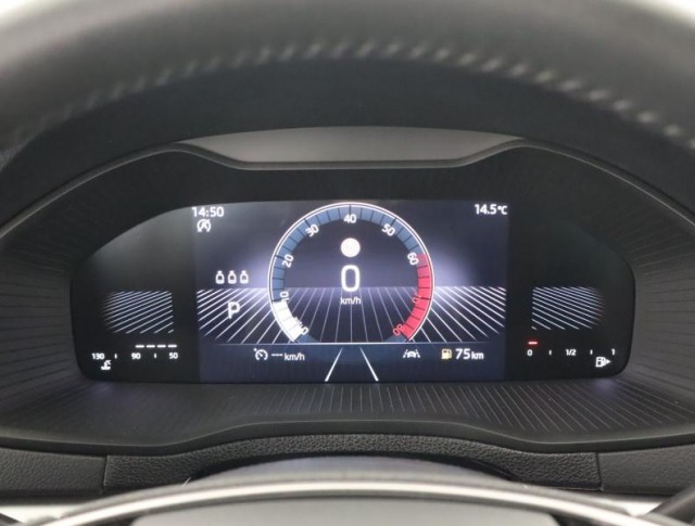 Škoda Karoq  1.5 TSI Fresh