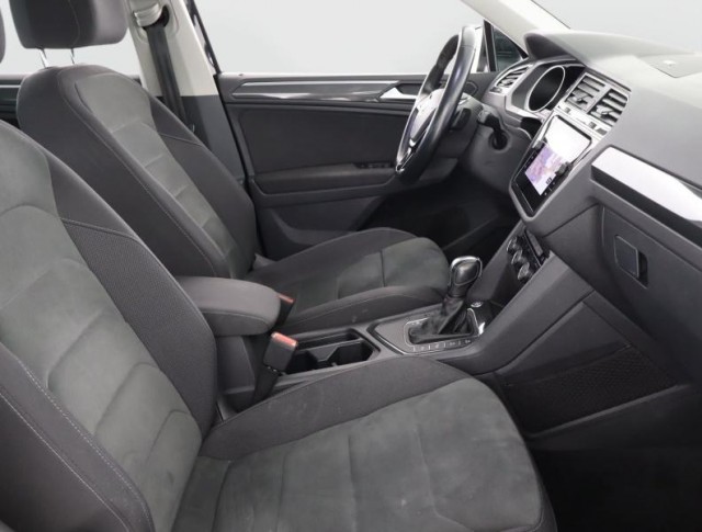 Volkswagen Tiguan  1.5 TSI R-Line
