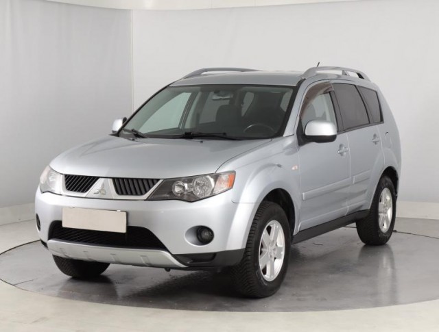 Mitsubishi Outlander  2.4 MIVEC 