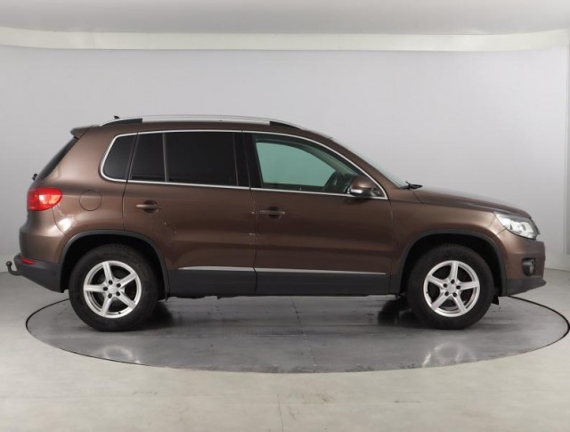 Volkswagen Tiguan  2.0 TDI Sport