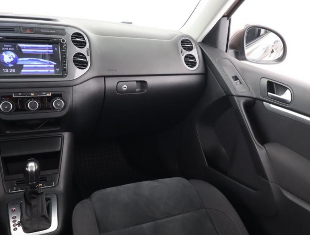 Volkswagen Tiguan  2.0 TDI Sport