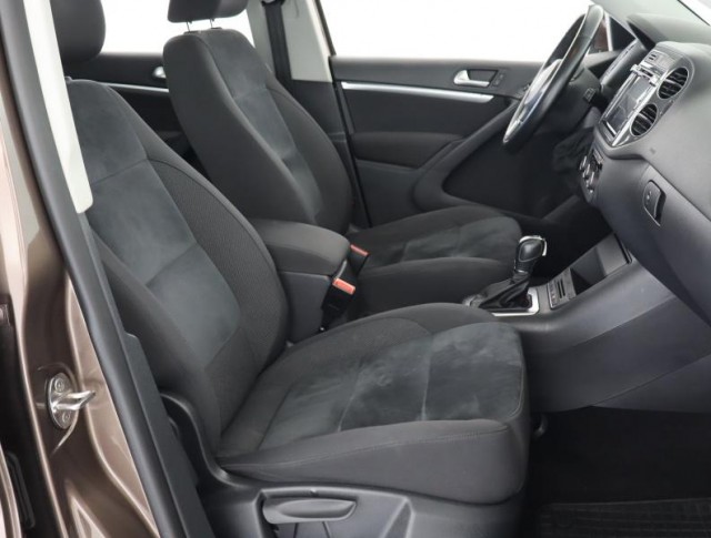 Volkswagen Tiguan  2.0 TDI Sport
