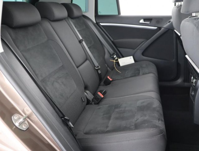 Volkswagen Tiguan  2.0 TDI Sport