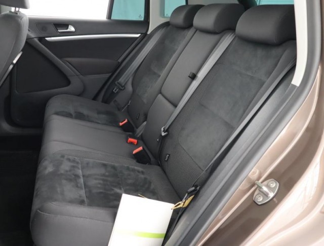 Volkswagen Tiguan  2.0 TDI Sport