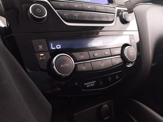 Nissan Qashqai  1.2 DIG-T 