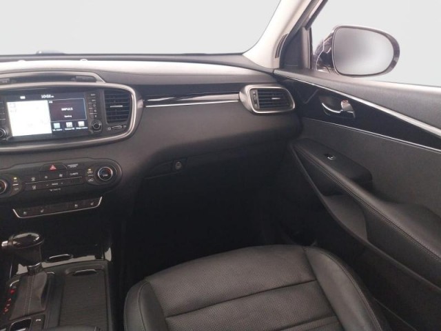 Kia Sorento  2.2 CRDi 