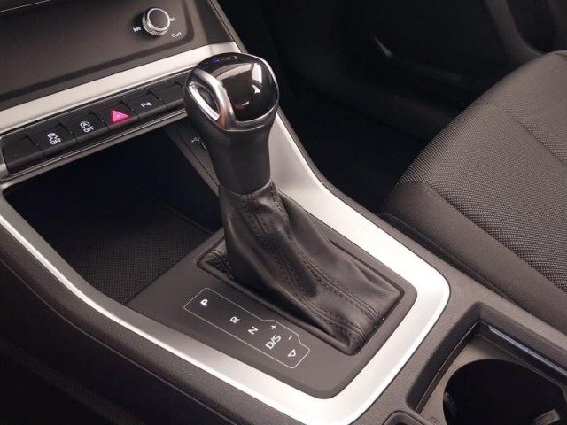 Audi Q3  35 TFSI basis