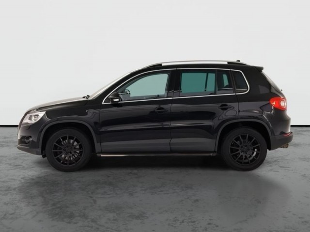 Volkswagen Tiguan  2.0 TSI 