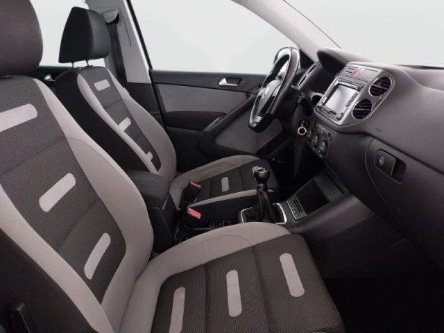 Volkswagen Tiguan  2.0 TSI 
