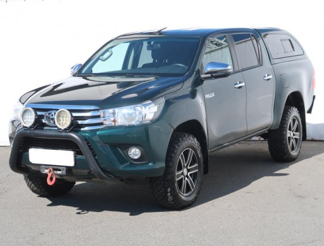 Toyota Hilux  2.4 D-4D 