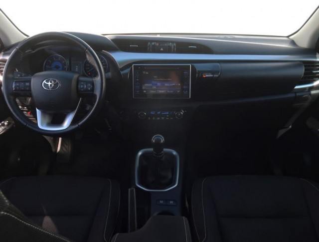 Toyota Hilux  2.4 D-4D 