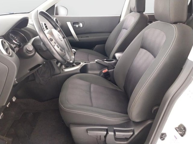 Nissan Qashqai  1.6 