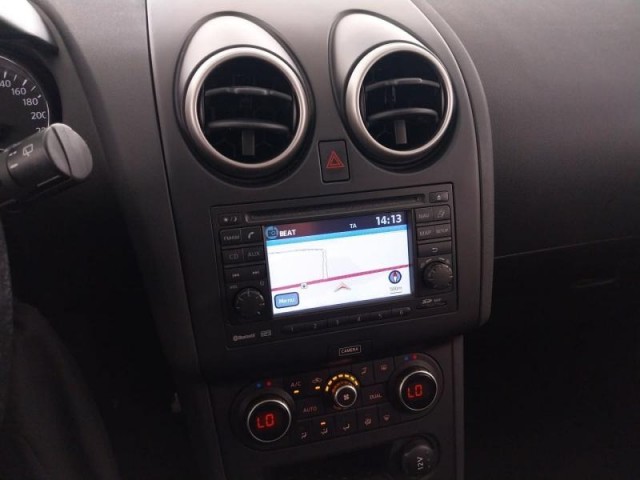 Nissan Qashqai  1.6 
