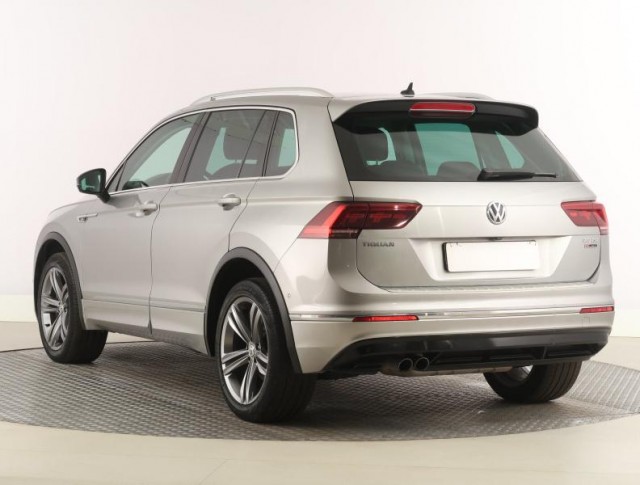 Volkswagen Tiguan  2.0 TSI R-Line