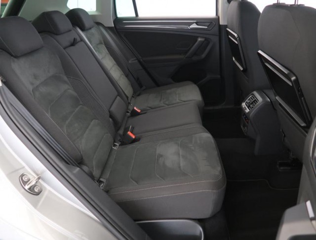 Volkswagen Tiguan  2.0 TSI R-Line