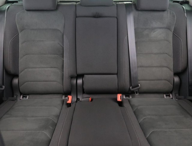 Volkswagen Tiguan  2.0 TSI R-Line