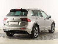 Volkswagen Tiguan  2.0 TSI R-Line