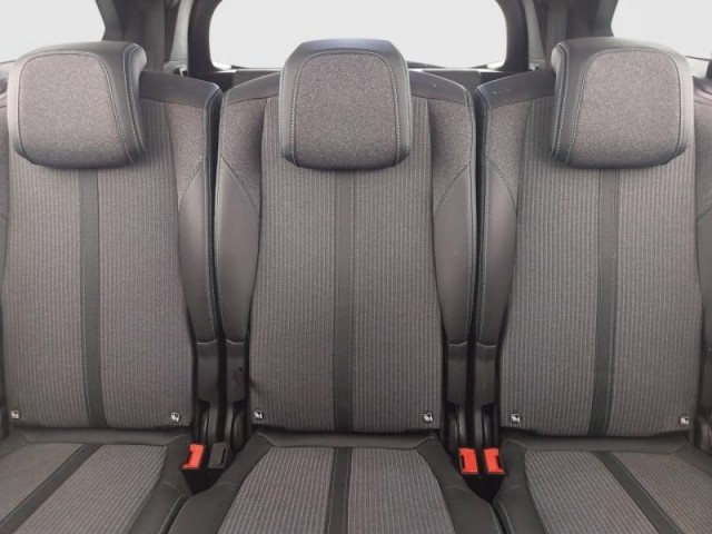 Peugeot 5008  PureTech 130 