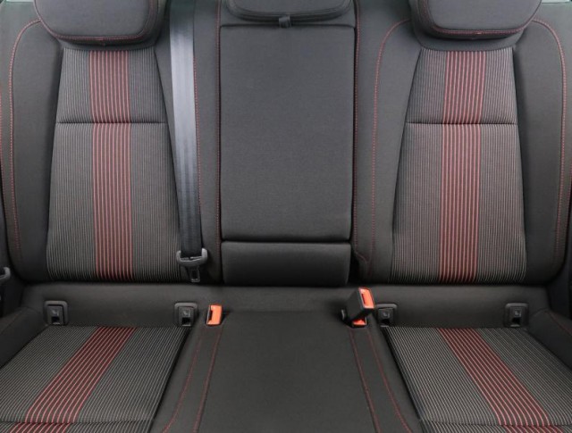 Škoda Karoq  1.5 TSI 