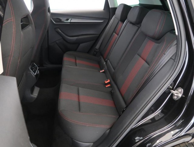 Škoda Karoq  1.5 TSI 