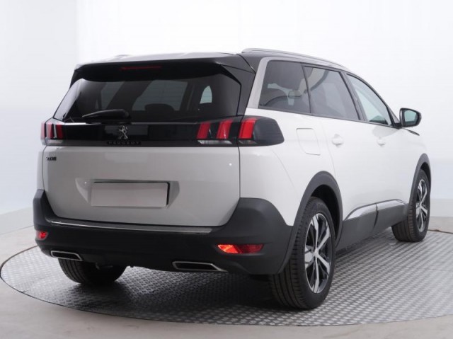 Peugeot 5008  PureTech 130 Allure