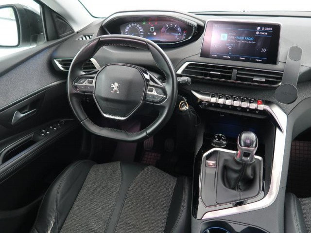 Peugeot 5008  PureTech 130 Allure
