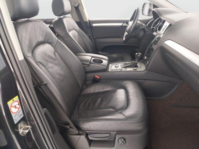 Audi Q7  3.0 TDI 
