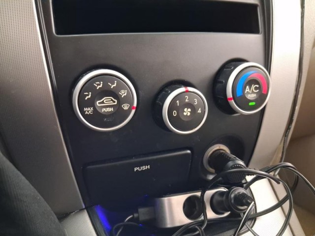 Hyundai Tucson  2.0 i 