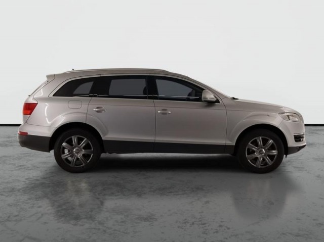 Audi Q7  3.0 TDI 