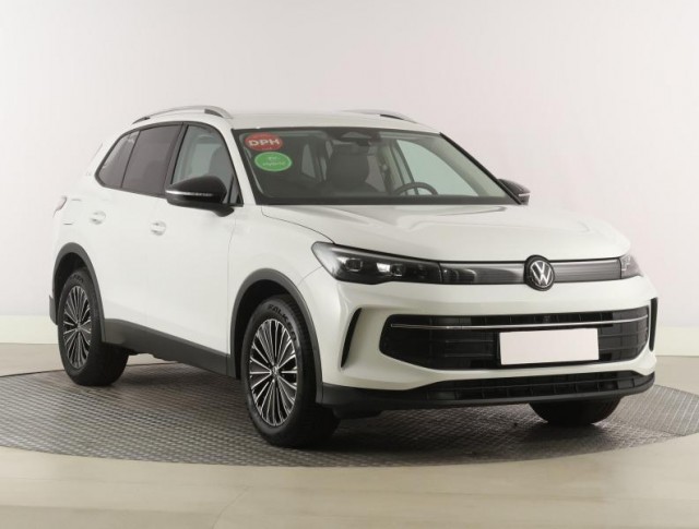 Volkswagen Tiguan  1.5 eTSI Life