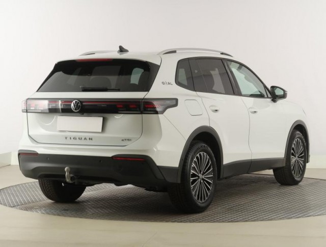 Volkswagen Tiguan  1.5 eTSI Life