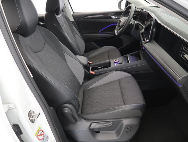Volkswagen Tiguan  1.5 eTSI Life