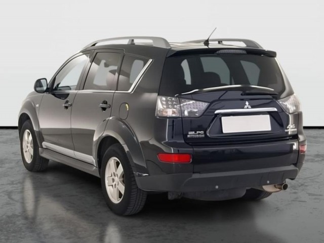 Mitsubishi Outlander  2.4 MIVEC 