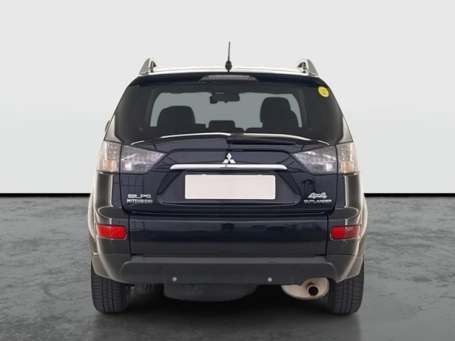Mitsubishi Outlander  2.4 MIVEC 