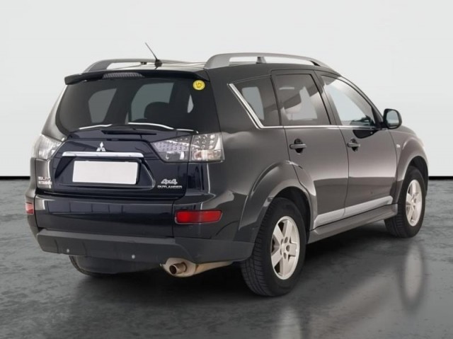 Mitsubishi Outlander  2.4 MIVEC 
