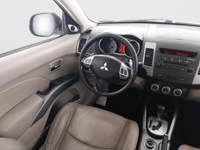 Mitsubishi Outlander  2.4 MIVEC 